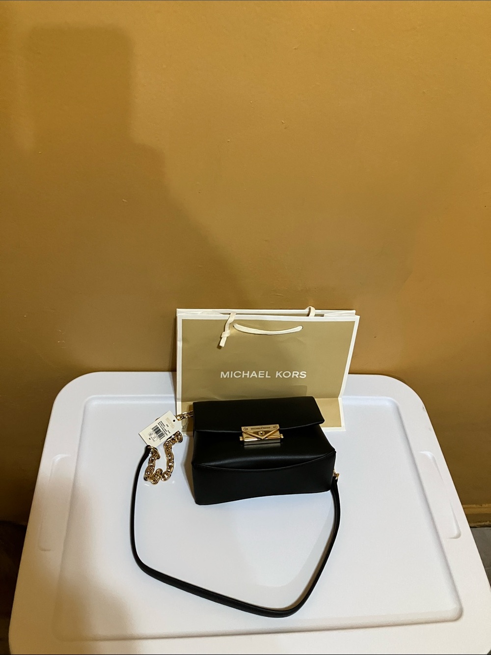 Michael Kors CECE SM Conv Non/Ltr Vegan XBody - Picture 2 of 14